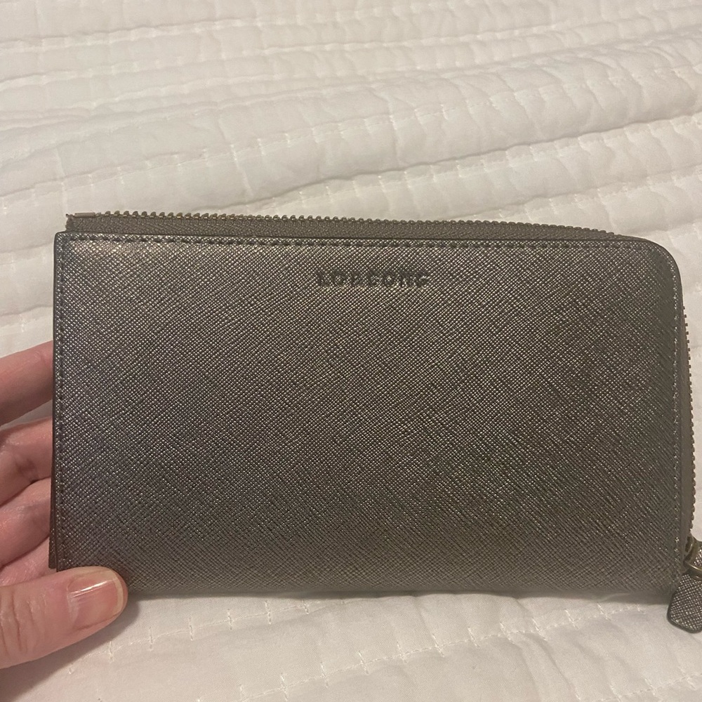 Lo and sons wallet , graphite color.